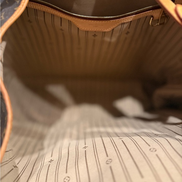 Louis Vuitton Delightful GM Monogram Bag - Picture 12 of 14
